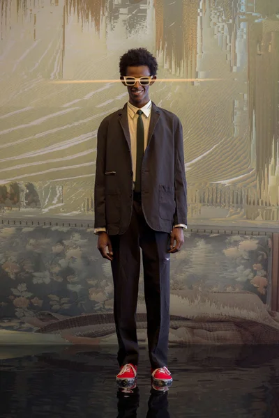 Look 4
